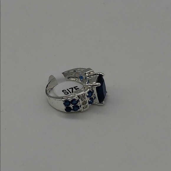 Fashion jewelry ring size 6 - Picture 3 of 4